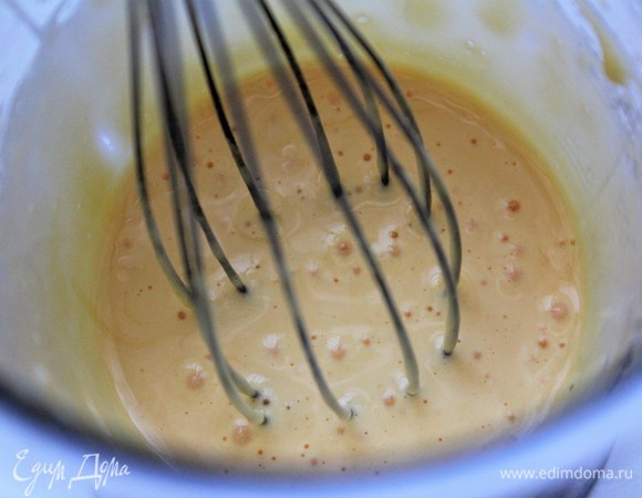 Взбиваю блендером с венчиком.
