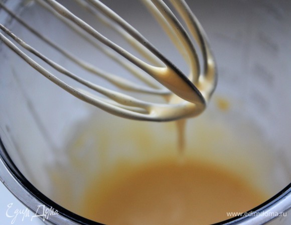 Получаем кремообразую консистенцию.
