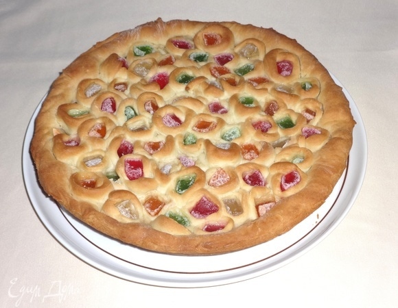 Выложить пирог на блюдо, дать остыть.