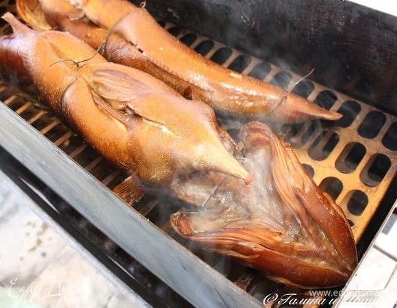 Забегая вперед, замечу, что голова получилась что надо. Рыба-то крупная и, в отличие, например, от леща, в голове есть, что съесть.