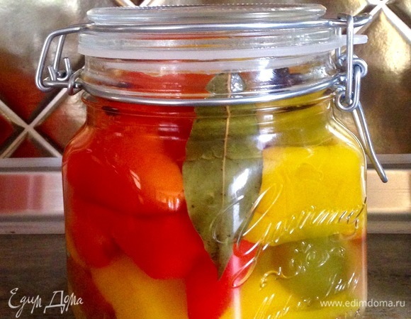 По готовности кладу в банку, когда остынет, ставлю в холодильник. Приятного аппетита!