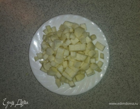 Репу режем кубиками.