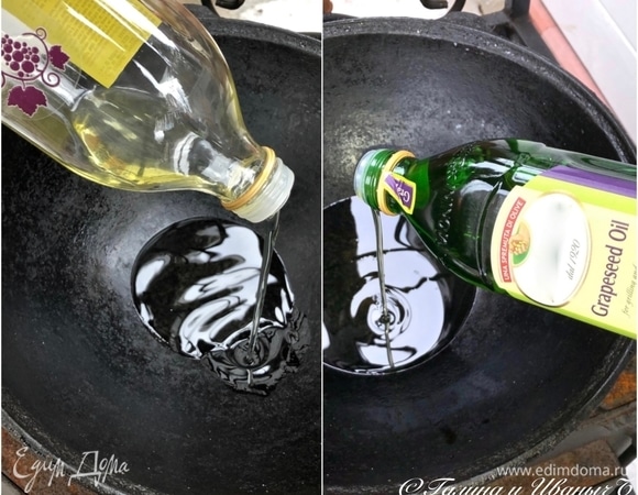 Приступаем к готовке. Разогреваем казан и вливаем в него масла растительного. Граммов двести. Какое масло брать? Дело вкуса. Я взял из виноградных косточек. А микс получился, потому что в одной бутылке осталось меньше ста граммов. Пришлось добавить из второй.