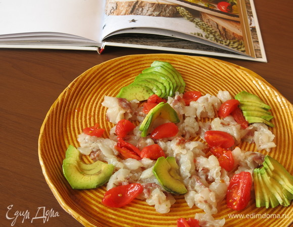 Добавляем томаты и авокадо. Каждый шаг, как рисование картины.