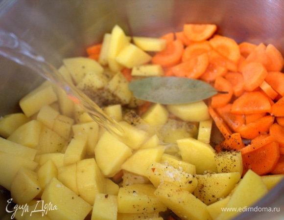 Залить горячей водой.