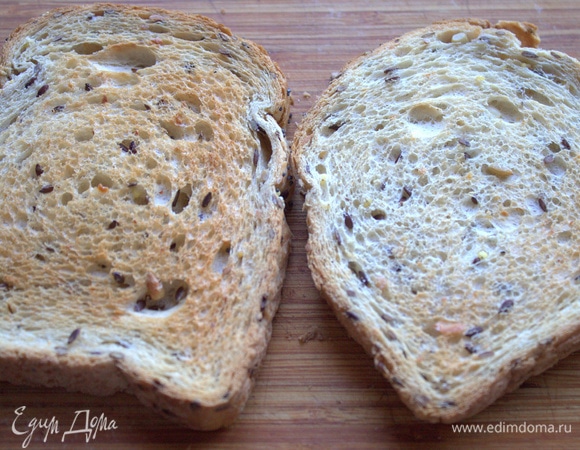 Подсушила в тостере.