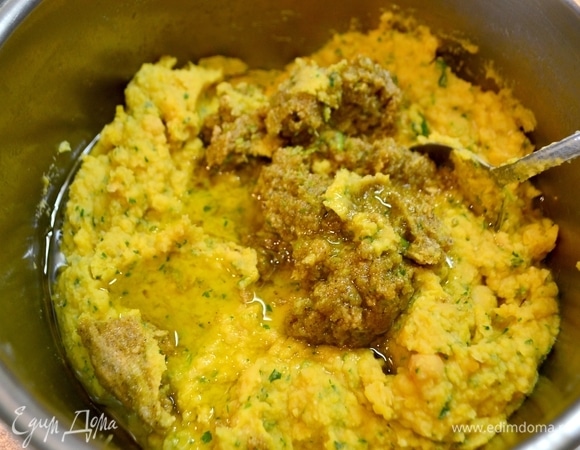 Добавить оливковое масло.