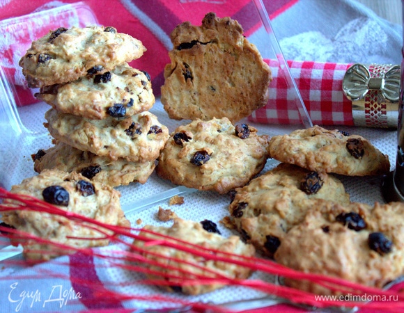 Печенье хоть и каждодневное, но я угостила соседок, им очень понравилось.