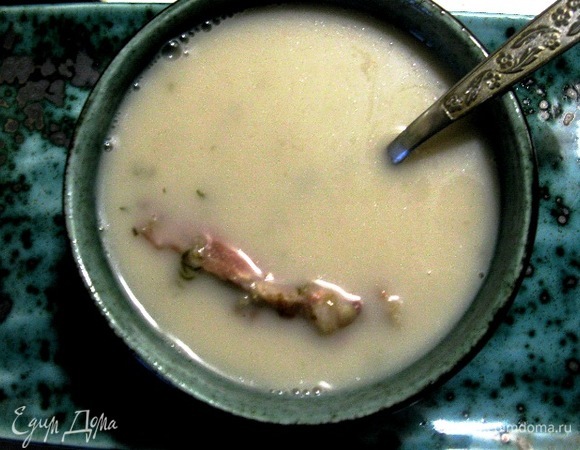 Очень вкусно со сливками и багетом, можно также подавать и со студенческими булочками, но лично мне вкуснее с отрубным хлебом или с хлебом на закваске. Всем приятного!