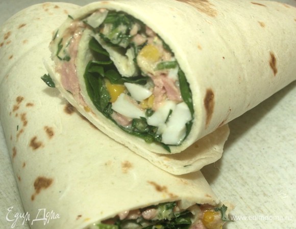 Разрезаем на две части.