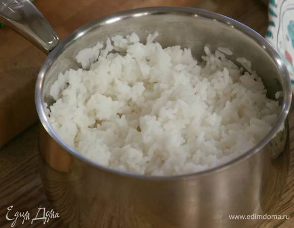 Рис отварить согласно инструкции на упаковке.