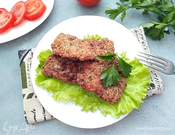 Подавать с зеленью, овощами или любимым гарниром.