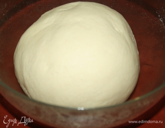 Обминаем и оставляем под салфеткой еще на 30 минут.