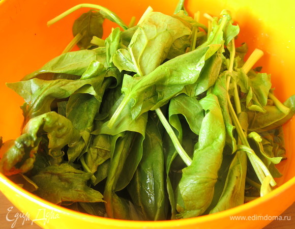 Шпинат моем.