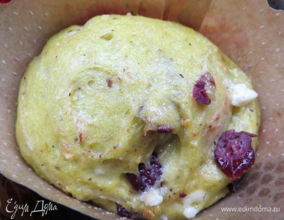 Убрать на расстройку в теплое место до увеличения в 2–3 раза.