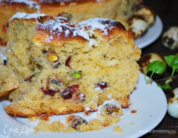 Кто любит влажное рассыпчатое и очень сдобное тесто, оценят!