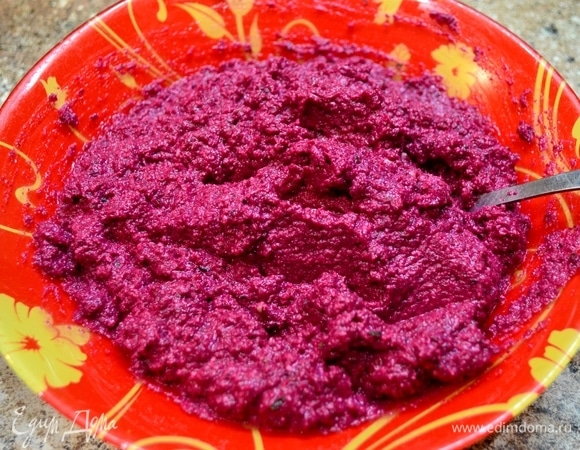 Все перемешать и сформировать шарики.