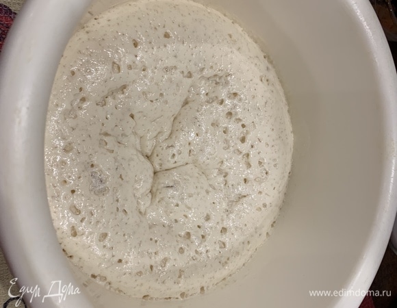 Через 30 минут опара выглядит примерно так.