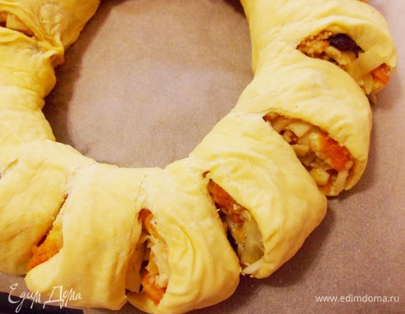 Внутренний край кольца остается не разрезанным.