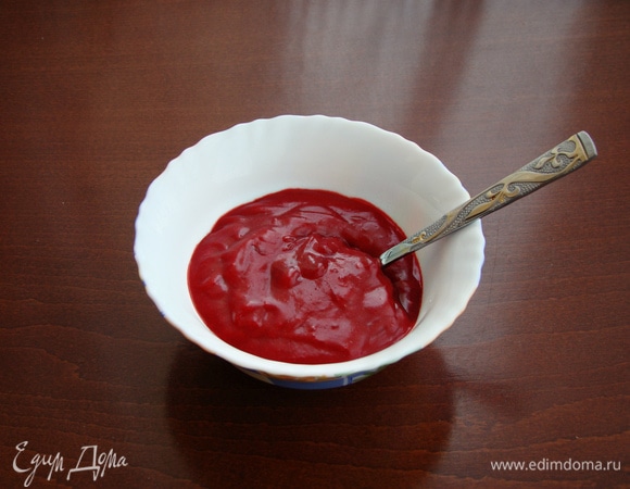 Снять малиновый кисель с плиты и остудить.