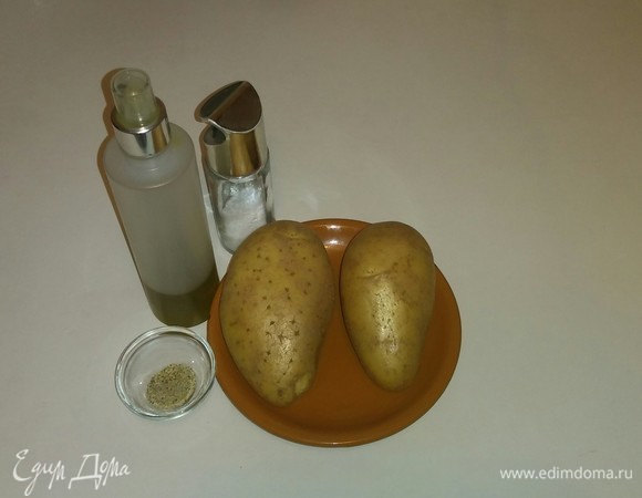 Вот все необходимые ингредиенты для приготовления этого блюда. В перечне ингредиентов указана «Приправа для картофеля», вы можете использовать любые приправы, которые используете в приготовлении картофельных блюд.