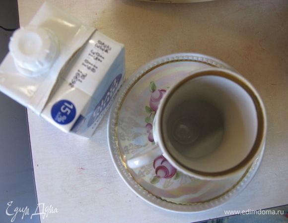 Сливки тоже добавляем порционно.