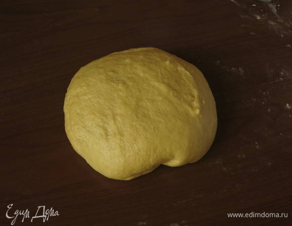 Замешиваем тесто.