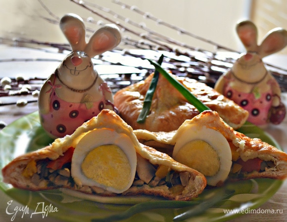 Готовые пирамидки подавайте теплыми к столу. Приятного вам аппетита!