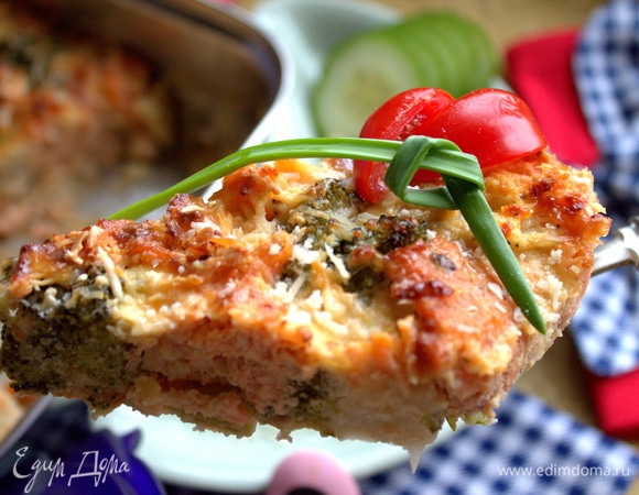 По желанию украшаем свежей зеленью и помидорками черри.