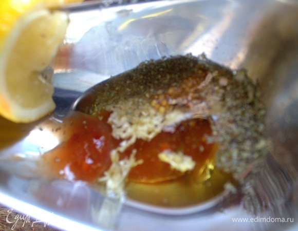 Сделать заправку-соус.