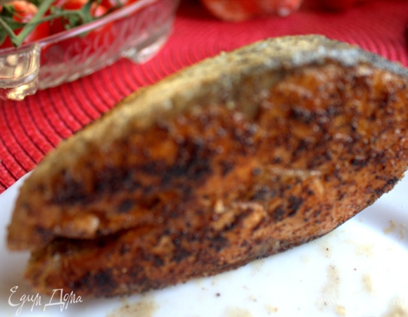 Излишки масла снять салфеткой.