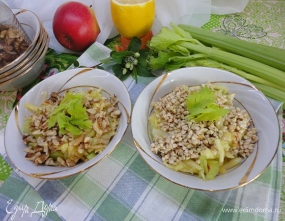 Перемешиваем и получаем два варианта салата. Я использую их в качестве завтрака или ужина.