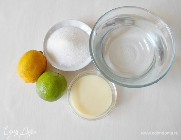 Это продукты для нашего лимонада. Его можно делать только из лайма, как в оригинальном рецепте. Но можно из смеси лайма и лимона, как у меня в этот раз. Или просто из лимона. Но тогда нужно взять тонкокожий лимон среднего размера. Иначе лимонад получится с горчинкой.