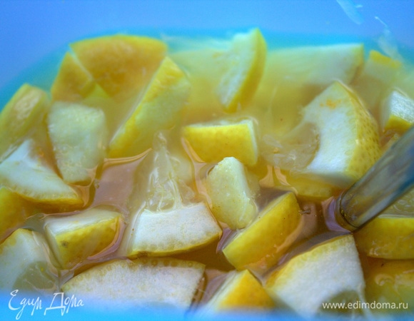 Размешать и поставить на сутки или на ночь в холодильник до подачи.