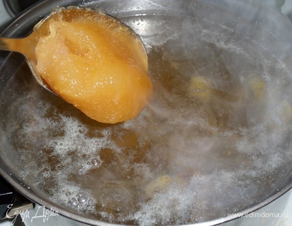 Добавляем мед.