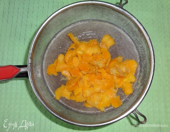 По окончании варки дать отвару остыть. Затем процедить через мелкое сито.