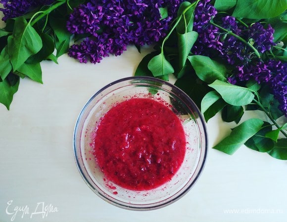 С помощью блендера перетрем все ингредиенты.