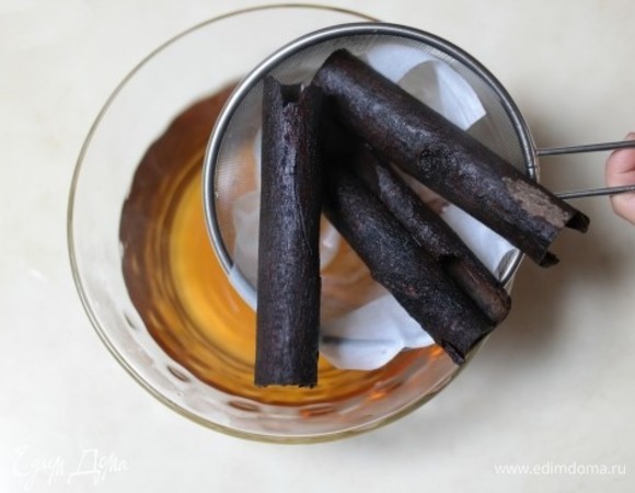 Готовый отвар процедите через сито.