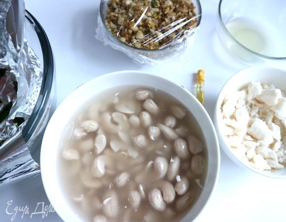 Приготовить все необходимое для основы.