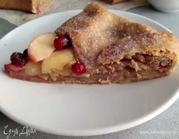 По традиции — кусочек вкусной, еще теплой галеты для вас!