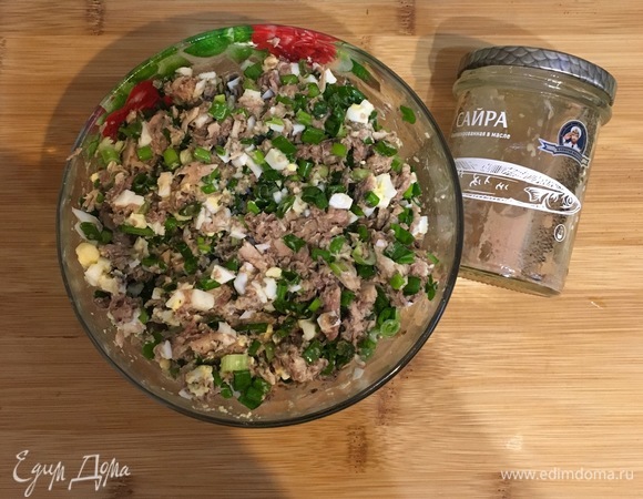 Начинку хорошо перемешать до однородности.