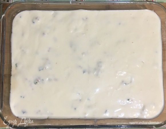 Залить оставшимся тестом.