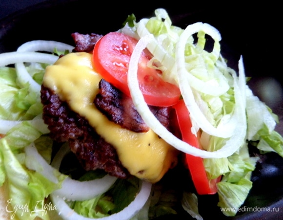 Снова салат, лук.