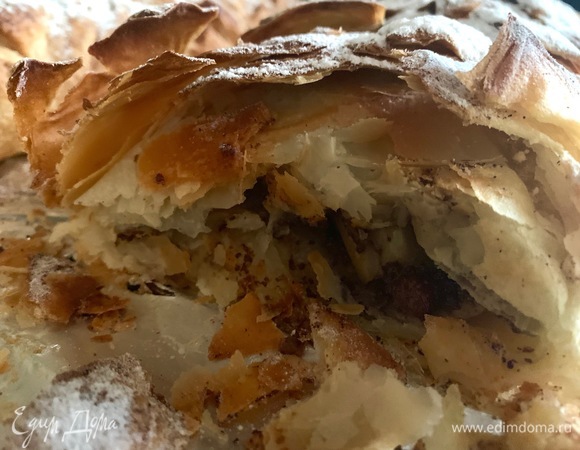 Разрезаю на порционные кусочки.