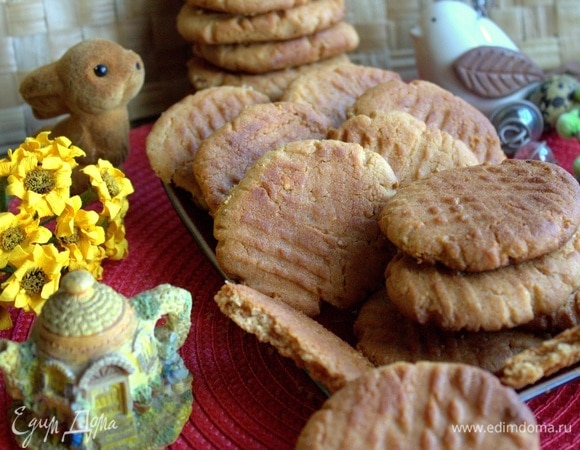 Печенье сложить в коробку, и можно перевозить. Можно приготовить заранее. Печенье постоит и станет вкуснее!