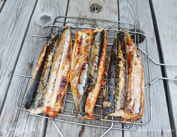Пикантная скумбрия готова.