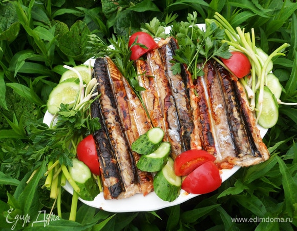 Подавать немедленно с овощами и зеленью. Приятного аппетита! Угощайтесь!