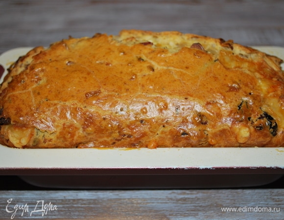 Готовый кекс остудите и достаньте из формы.