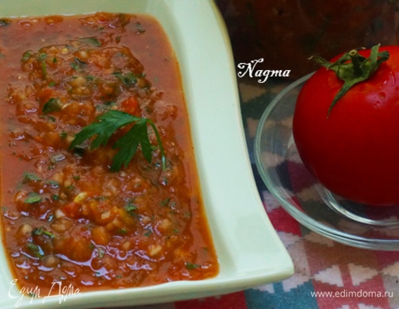 Поставьте соус в холодильник примерно на час, чтобы все ингредиенты настоялись. Хранить в холодильнике в герметичной емкости до 3 дней. Приятного аппетита!