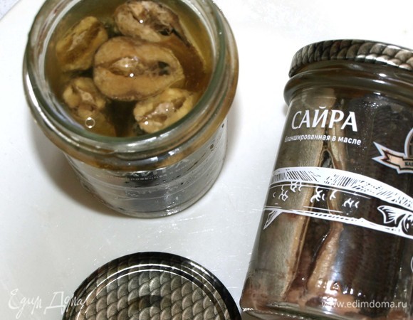 Открываем банку сайры бланшированной в масле ТМ «Капитан Вкусов».